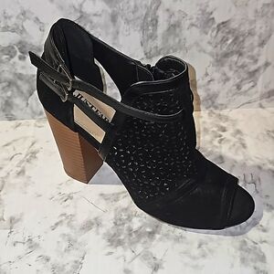 Chunky heels